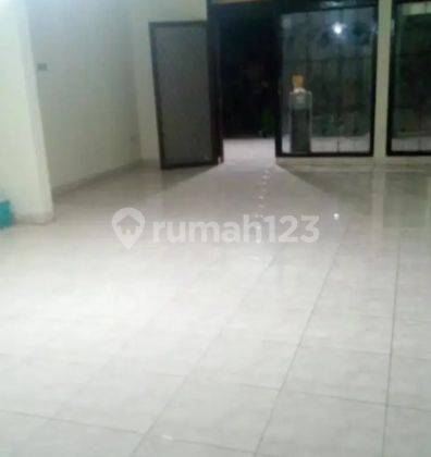 Rumah Sewa bisa untuk kantor di Jakarta Pusat 2