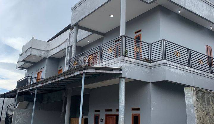 Dijual cepet2 rumah 3 lantai cuma 500jt  1