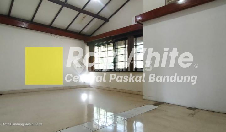 Residential House in Tubagus Ismail, Bandung 2