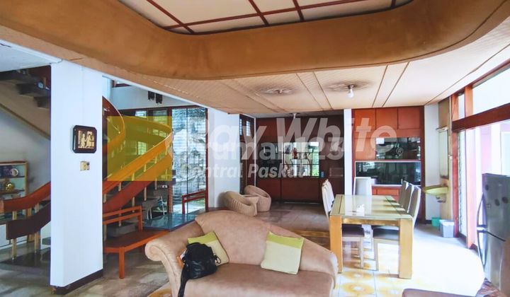 Rumah Mainroad Pasirkaliki Bandung