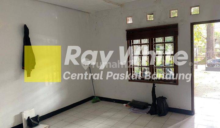 Ruang Usaha Rumah Klasik Sayap Dago Kota Bandung 2