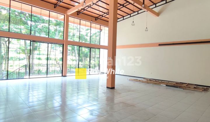 Ruang Usaha di Mainroad Ciwidey 