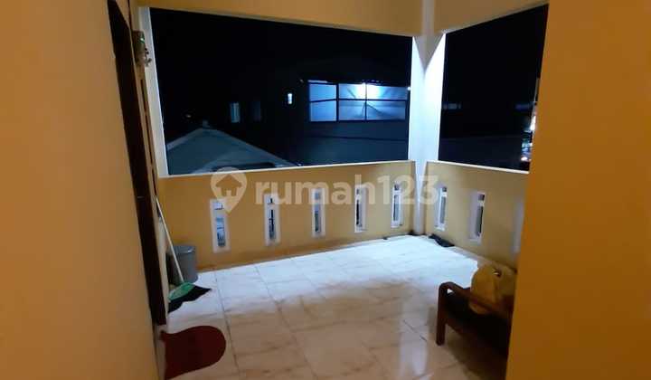 Ruko 3 Lantai Cijawura Hilir 5
