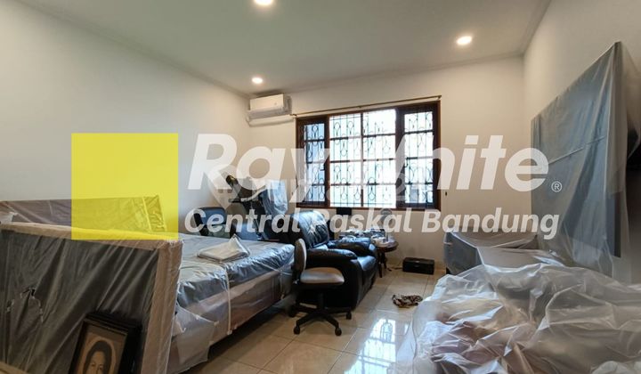 Rumah Lux 2 Lantai di Setrasari Indah Bandung