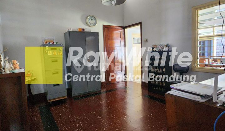 Beautiful and Well-Maintained Houses and Boarding Houses in Sayap Riau, Bandung. 2