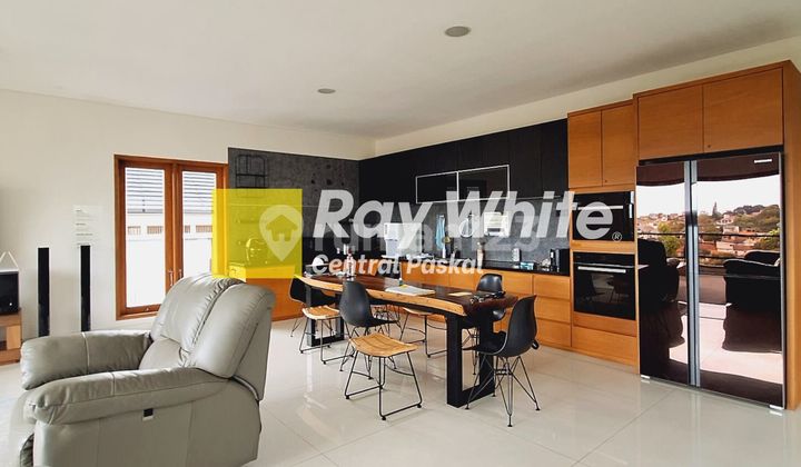 Rumah Villa Cantik Full Furnished di Area Dago Resort Kota Bandung 2
