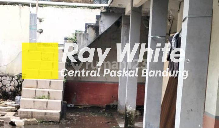 Two-Story Boarding House Building and Vacant Land 2