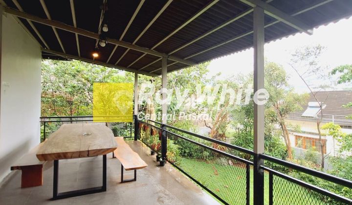 Rumah Villa Cantik Full Furnished di Area Dago Resort Kota Bandung