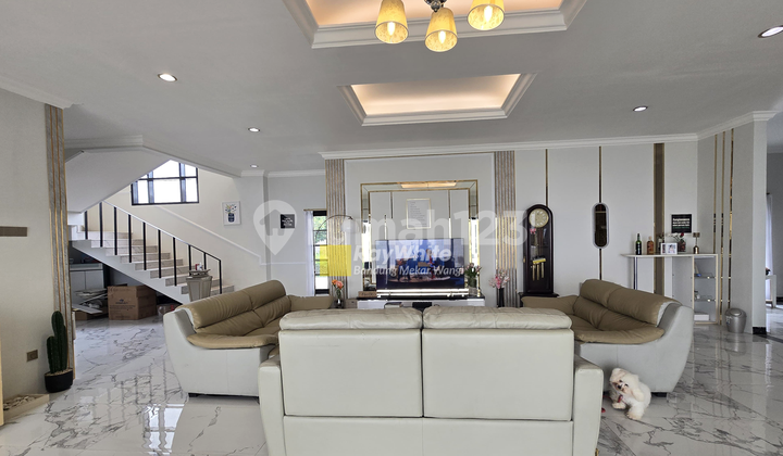 Rumah Lux American Modern di Sayap Setiabudi Rumah Lux American Modern di Sayap Setiabudi