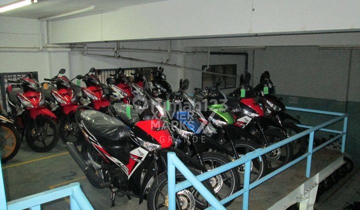Disewakan Murah Showroom Di Daerah Blimbing 2