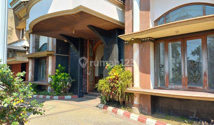 Dijual Rumah Mewah Luas Dan Asri di Jl. Telaga Golf Utama Araya Malang  2