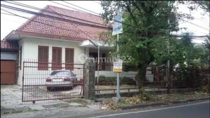 Dijual Rumah Asri Luas cocok berbagai usaha  di Dago Strategis 1