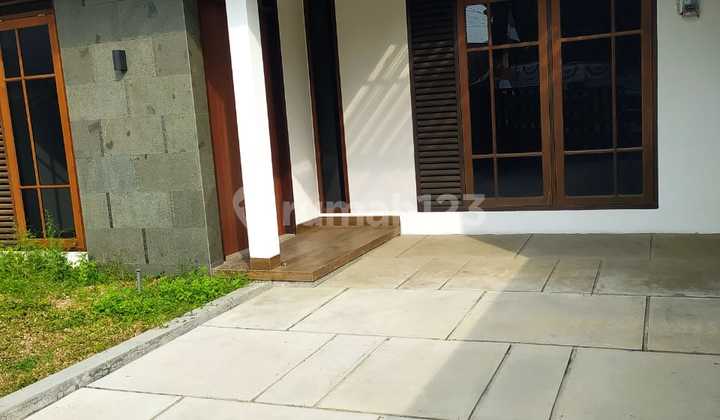 Termurah ! Dijual Cepat Rumah Gegerkalong Hilir Sangat Terawat 2