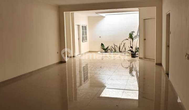 Dibawah NJOP! Dijual Kost Baru Renov Cipedes sayap Sukajadi