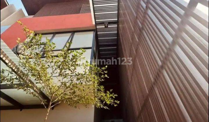 Jarang Ada Rumah Baru Design Modern Di Cigadung  1