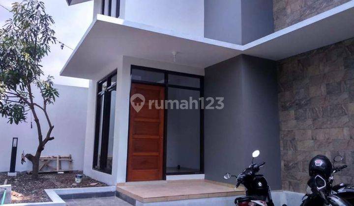 Dijual Cepat Rumah Minimalis Modern Sayap Setra Duta 1