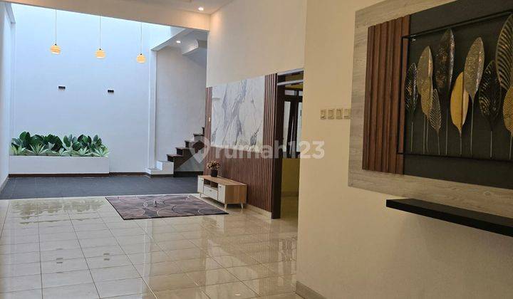 Dijual Cepat Rumah Cantik Dan Hommy Taman Kopo Indah Siap Huni 1