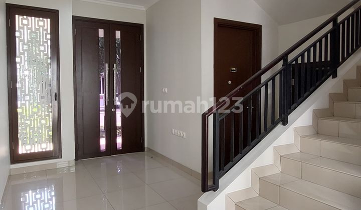 Disewakan Rumah Summarecon Btari Termurah !