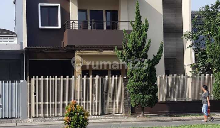 Dijual cepat ! Rumah singgasana Pradana siap huni Dijual cepat ! Rumah singgasana Pradana siap huni