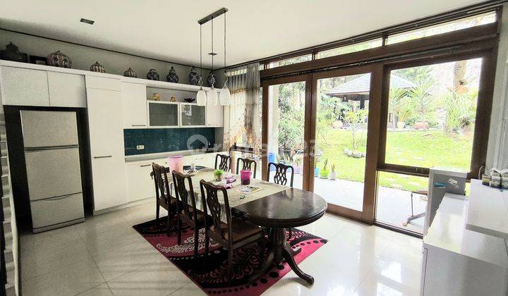 Disewakan Rumah Asri Luas Setra Duta Full Furnish Siap Huni 2