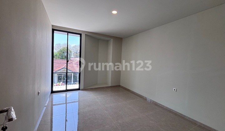 Dijual Rumah Baru Siap Huni Kembar Sayap Bkr Pusat Kota Bandung 2