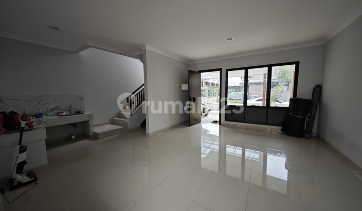 Quick Sale ! Podomoro Park Fashagriya Semi Furnished Clubhouse Quick Sale ! Podomoro Park Fashagriya Semi Furnished Clubhouse