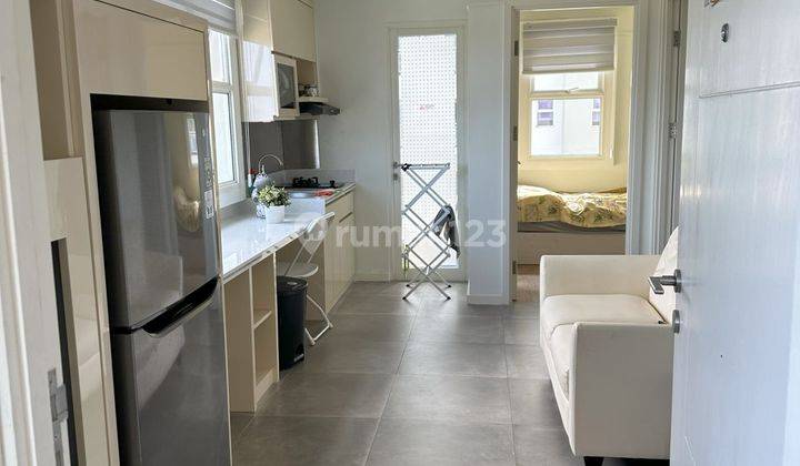Disewakan Apartement Parahyangan Residence 2 bedroom Lux 1