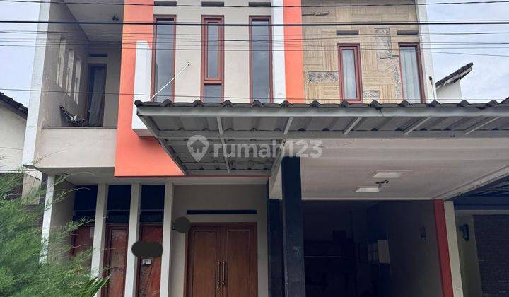 Disewakan Rumah Minimalis Komplek di Margacinta Semy Furnished 1