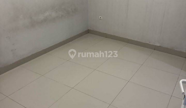 Disewakan Rumah Minimalis Komplek Sariwangi Bisa untuk Kantor 2