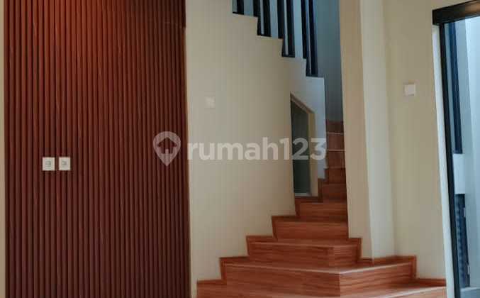 Jarang ada ! Dijual Rumah Baru sayap BKR