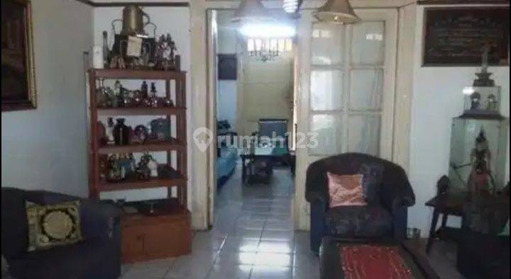 Dijual Rumah Asri Luas cocok berbagai usaha  di Dago Strategis 2