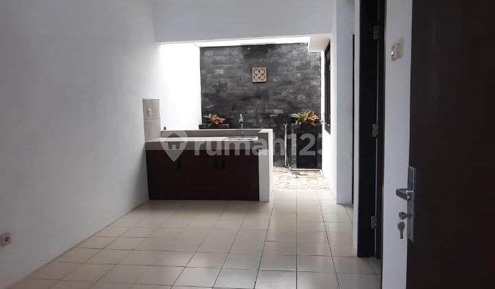 Disewakan Rumah Terawat Kota Baru Parahyangan KBP Banyak Sumba Disewakan Rumah Terawat Kota Baru Parahyangan KBP Banyak Sumba