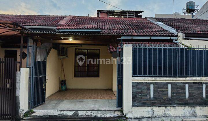 Disewakan Rumah Asri Siap Huni Taman Holis Indah Thi Jarang Ada 1