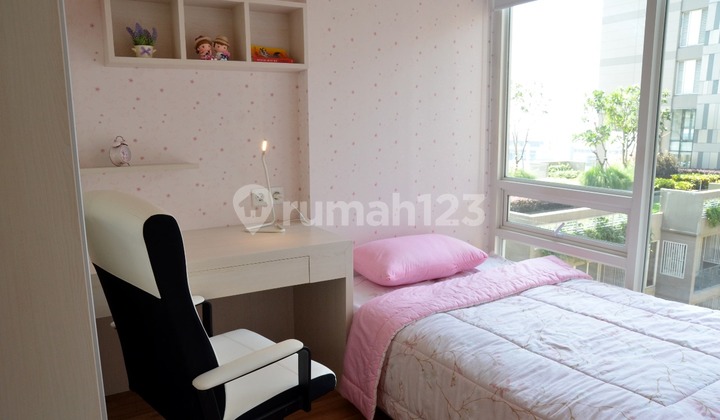 For Rent Landmark Residence Apartment 3BR Converted to 2BR Including IPL 2