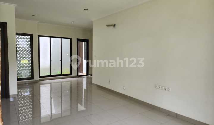 Dijual Cepat Rumah Summarecon Cynthia Main Road 2