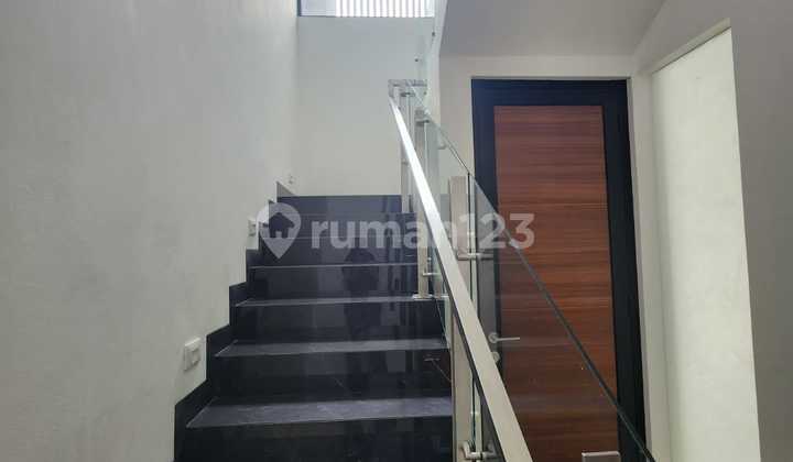 Dijual Cepat Rumah Baru Sayap Cipaganti  2
