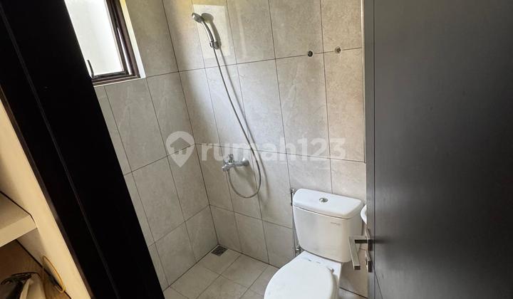 Disewakan Rumah Hook Kota Baru Parahyangan KBP Semy Furnished 2