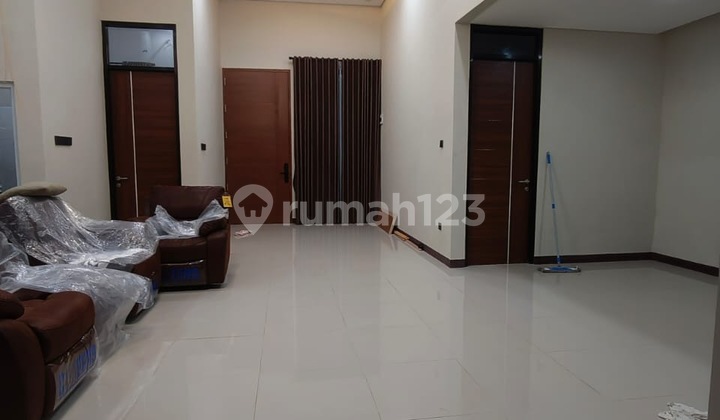 Dijual Cepat Rumah Baru Renov Kopo Permai Siap Huni Dijual Cepat Rumah Baru Renov Kopo Permai Siap Huni