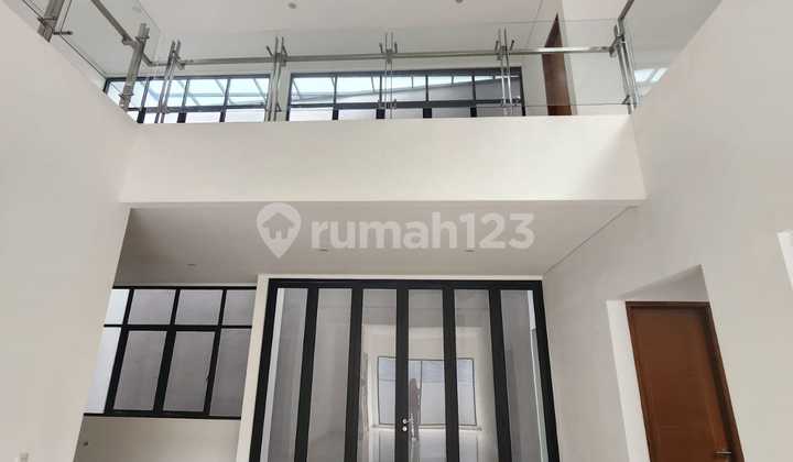 Dijual Cepat Rumah Baru Sayap Cipaganti 
