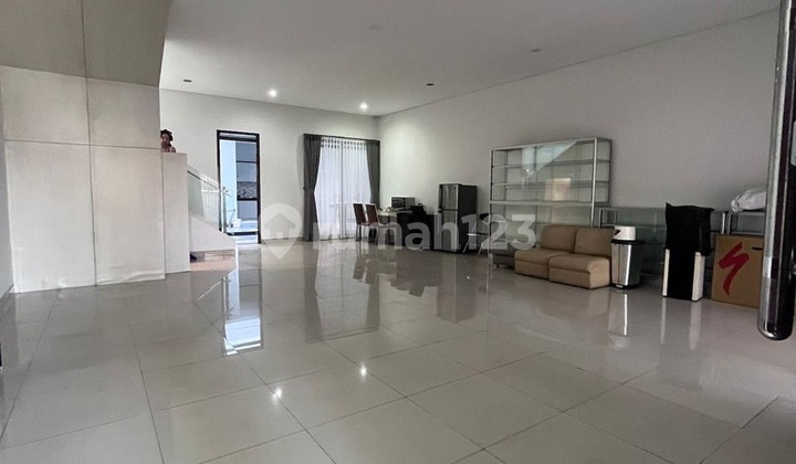 For Rent: Pajajaran Wing House, Suitable for Office/Business