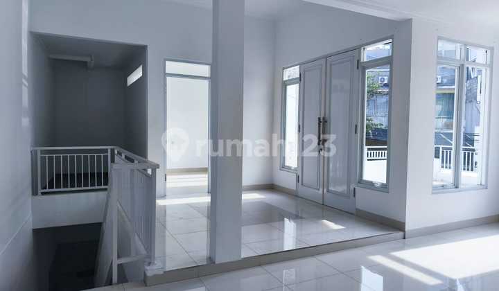 Jarang Ada ! Disewakan Rumah Terawat Cigadung Siap Huni Jarang Ada ! Disewakan Rumah Terawat Cigadung Siap Huni