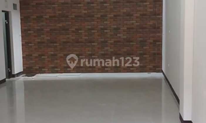 Disewakan Rumah Minimalis dalam Komplek sayap BKR 2