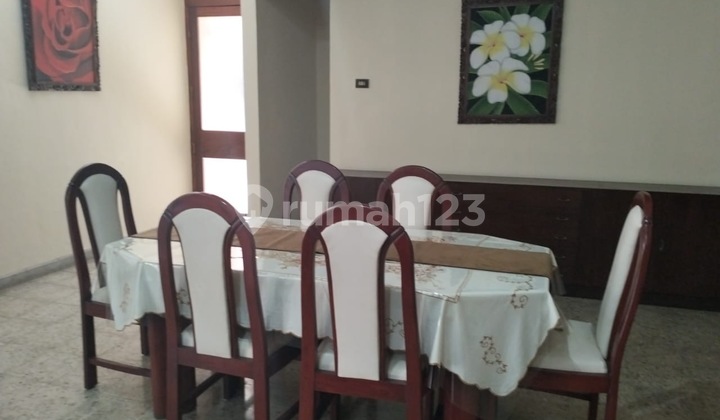Disewakan Rumah Besar Strategis Sayap Sukajadi 2