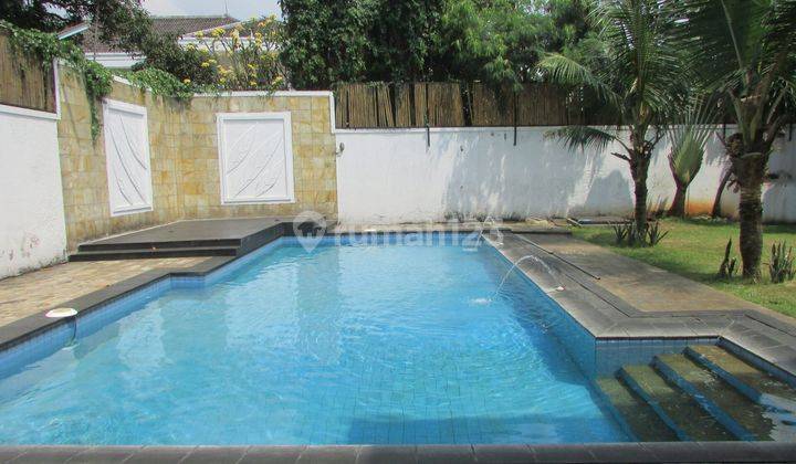 A 2 Storey, 5 Bedroom, Stand Alone House Located In Cilandak, Jakarta With 5 Bathrooms, A Pool And A Yard 1