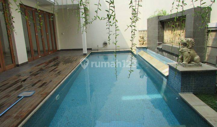 A 2 Storey, 4 Bedroom, Compound House Located In Cilandak, Jakarta With 4 Bathrooms, A Pool And A Yard. 1