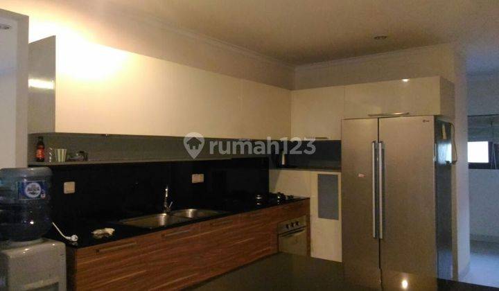 A 2 storey 4 bedroom 3 bathroom with pool and yard in Cilandak 1