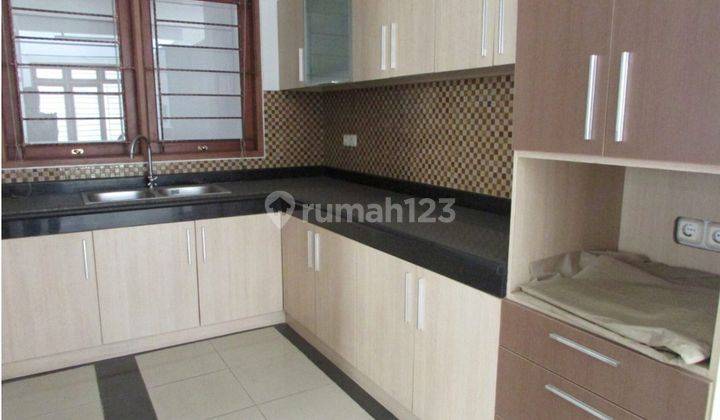 A 2 Storey, 4 Bedroom, Compound House Located In Cilandak, South Jakarta With 3 Bathrooms. 1