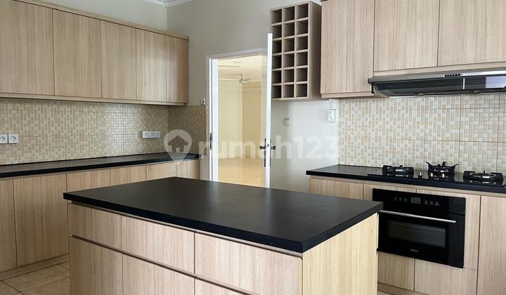 For Rent House 4 Berdroom With Swimming Pool and Garden at Kemang Jakarta Selatan For Rent House 4 Berdroom With Swimming Pool and Garden at Kemang Jakarta Selatan