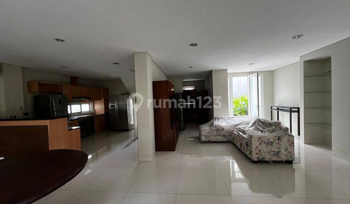 Townhouse 3BR 2BT At Cipete Jakarta Selatan 2