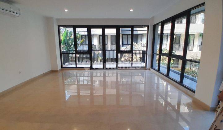 For Rent Apartment Executive Paradise 3BR, 2BT Size 250sqm  2